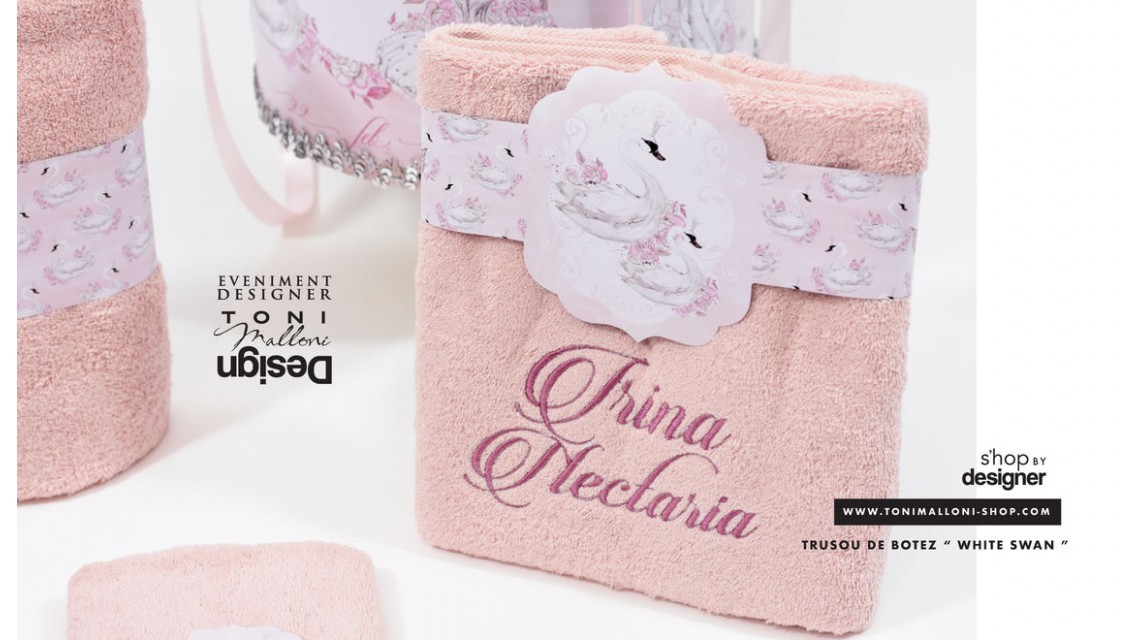 Trusou de botez cu lebede si motive florale personalizat pentru fete, Lebada alba 51